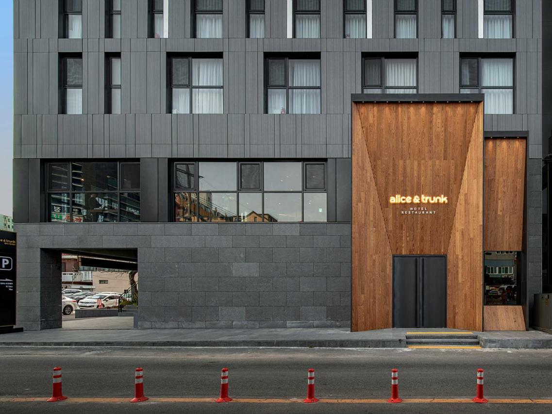 Hotel Alice And Trunk Jeju Exterior photo